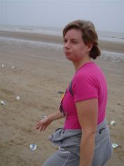 stuk_opput_strand (18k image)